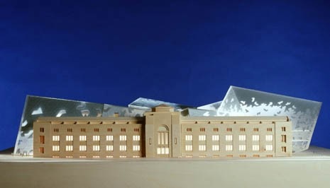 Daniel Libeskind, Royal Ontario Museum. View looking southwest
