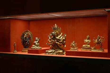 The Asian Art Museum’s gallery featuring objects from the Mimalayas and the Tibetan Buddhist World. Photo by Kaz Tsuruta