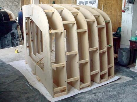 Construction of WC and shower modules made using glass resin 