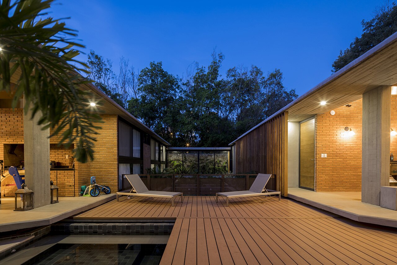 Paraguay. Equipo de Arquitectura’s Casa Patios exhibits its ...