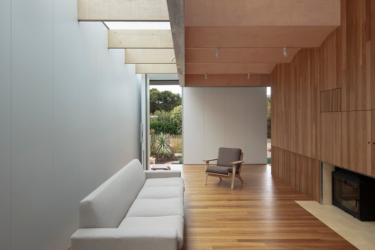 the-ab-house-by-mi-ji-studio-redesigns-domestic-space-in-australia