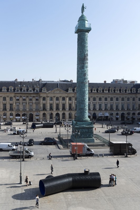 Img.15 Oscar Tuazon, Une colonne d’eau, Paris, 2017