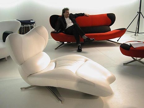 Poltromec: the new chaise longue for the “bestial” series “Frog”