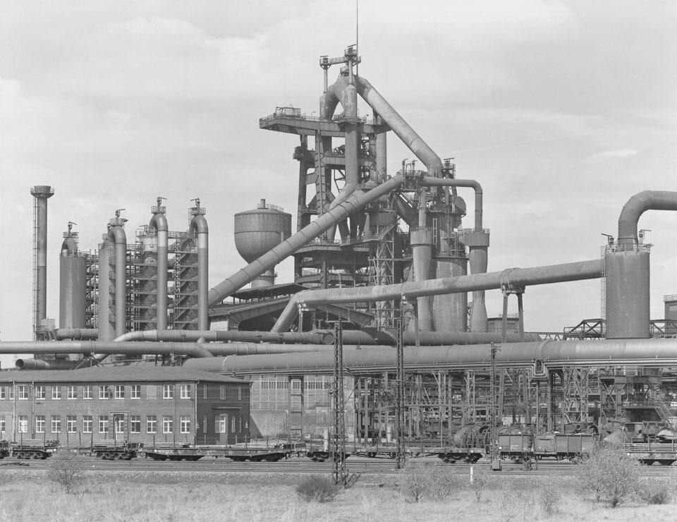 Top: Bernd and Hilla Becher,
Grube San Fernando, Herdorf, D, 1961
Gelatin-silver print, 50 x 60 cm
© Bernd and Hilla Becher / Courtesy of
Schirmer/Mosel; above: Bernd and Hilla Becher, 
Gutehoffnungshütte, Oberhausen, D, 1963
Gelatin-silver print, 50 x 60 cm
© Bernd and Hilla Becher / Courtesy of
Schirmer/Mosel