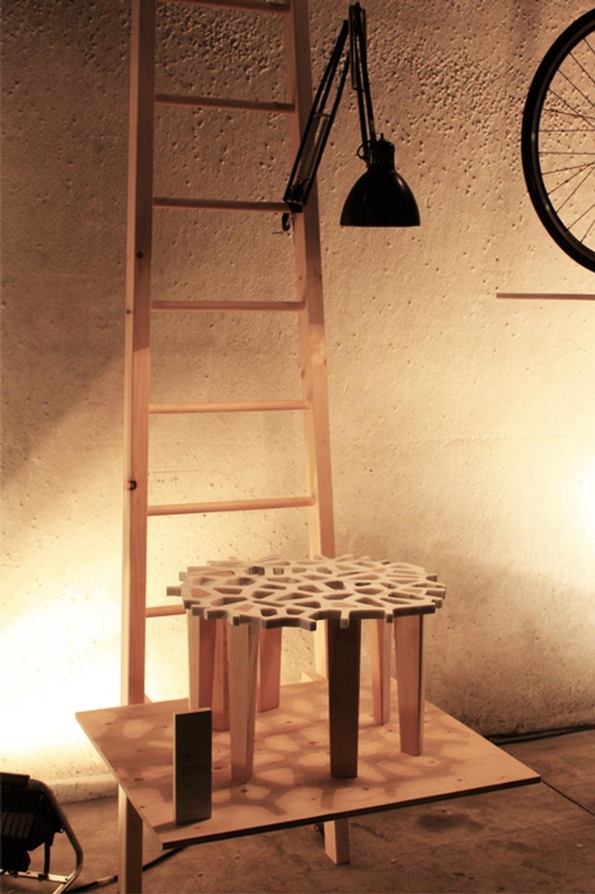 voroNOI by Gaetano Gibilras, a small table, a bit higher than 30 cm with a diameter of 60 cm, made with innovative digital production technologies
