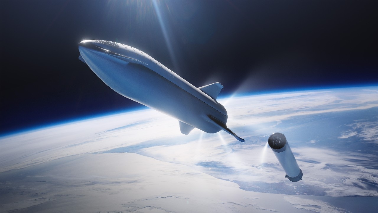 SpaceX Starship, the vehicle designed to carry humans to the Moon and ...