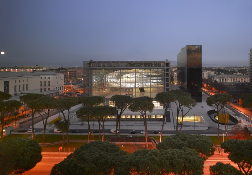 Convention center, Rome, 2016 (photo Roland Halbe)