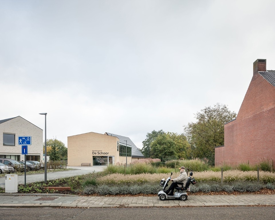 TRANS architectuur, De Schoor service center, Turnhout, Belgium, 2019