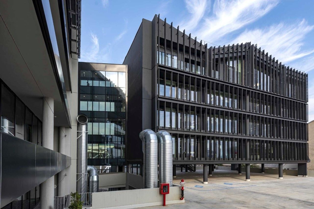 Contrasting Facades In The Renovation Of Arcadia Center In Milan - Domus