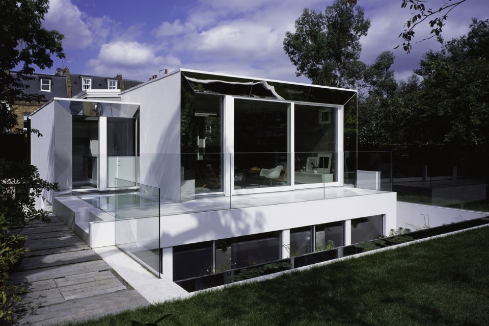 DSDHA, The Covert House, Clapham, London. <b>Top</b>: photo Christoffer Rudquist. <b>Above</b>: photo Helene Binet