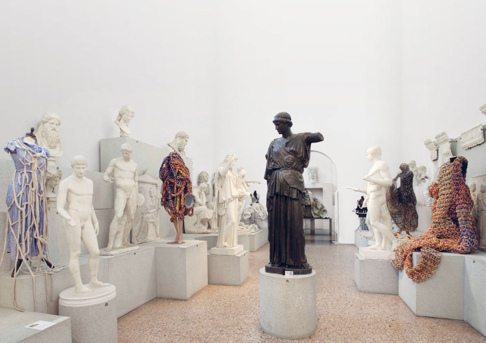 Vestimenti: Sissi's bold sculptures-clothes on show at Art City Bologna