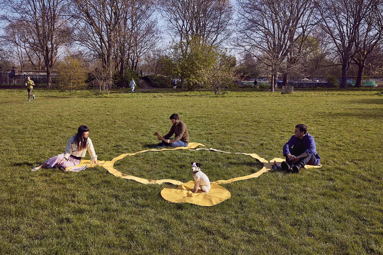 circular picnic blanket