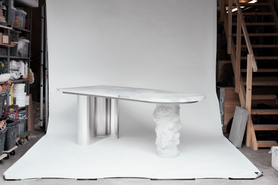 Custom made deals concrete table