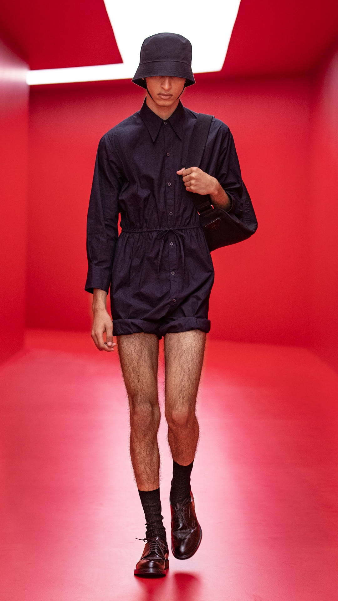 Louis Vuitton Fall-Winter 2021-2022 Men's Fashion Show (Starring Pop Icons  BTS) 