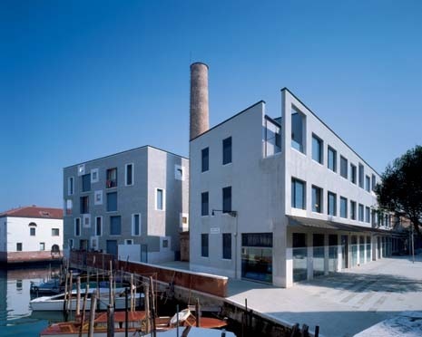 Cino Zucchi. Five housing blocks in Venice Domus