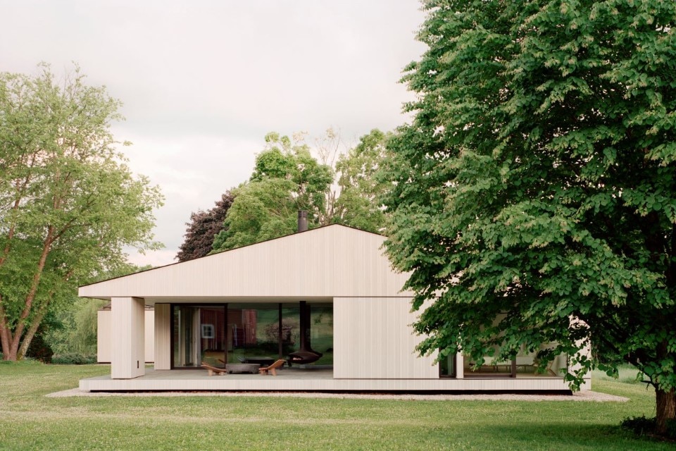 Sheffield Residence recalls rural American architecture