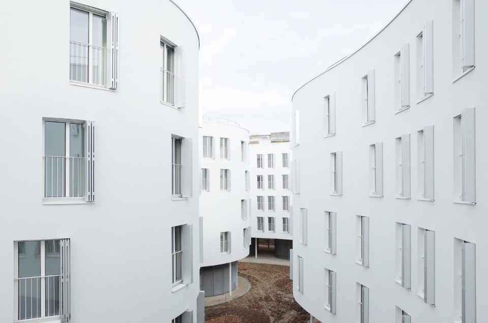 Organic housing project in Paris by SANAA