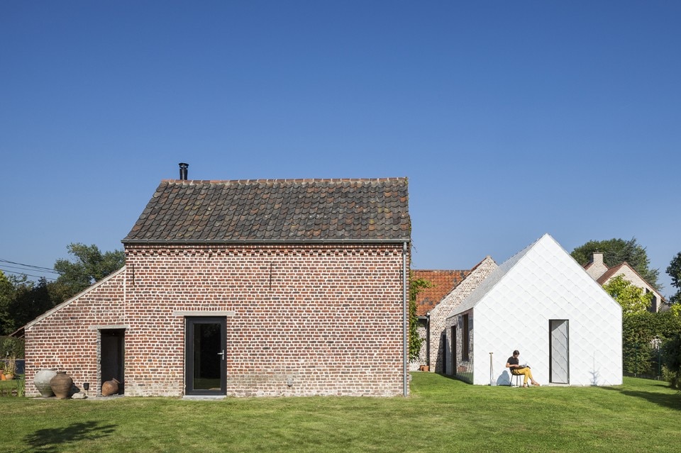 History and modernity dialogue through pitched roofs