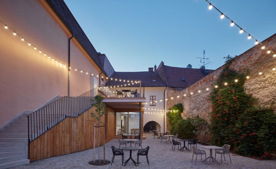 A Reinassance house transformed into a winery with a roof terrace