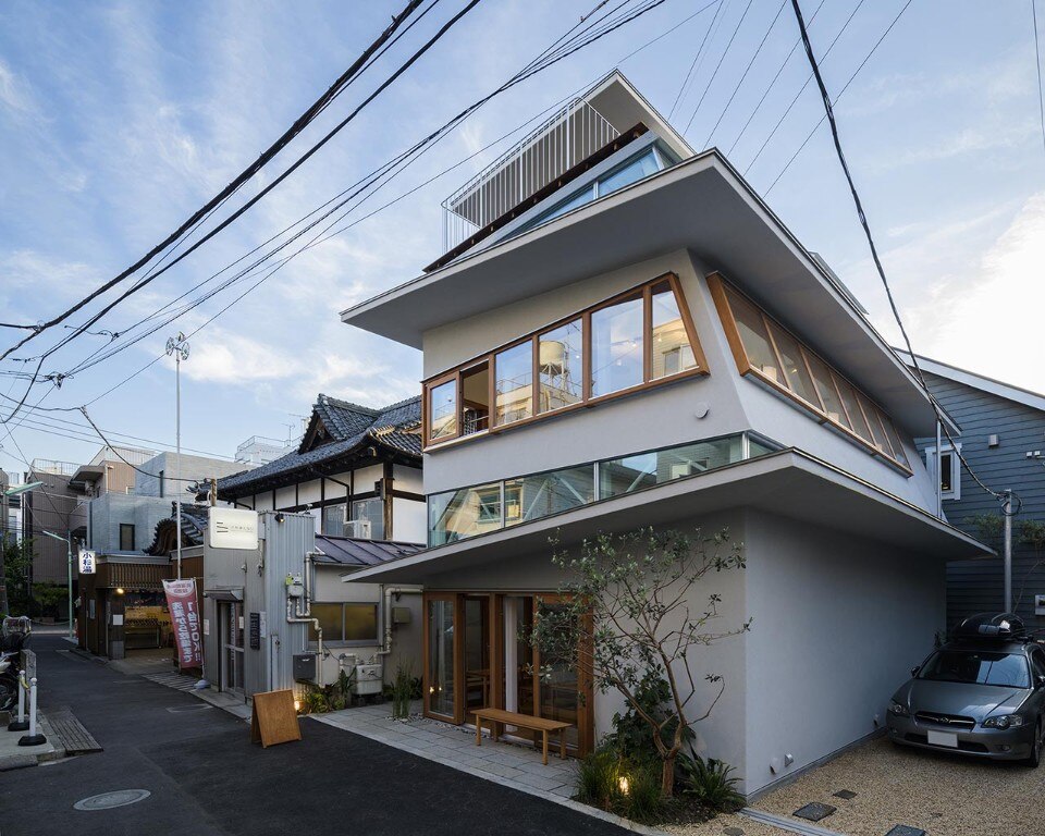 The extension of a sentō in Tokyo