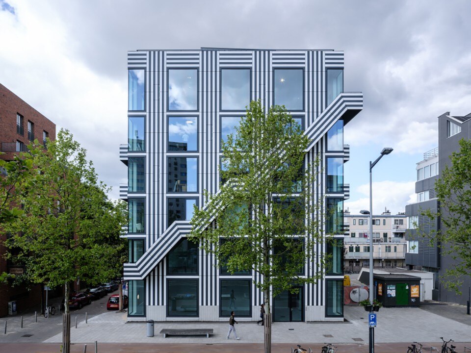 A graphic architecture: the new striped housing of Studio Thonik in Amsterdam