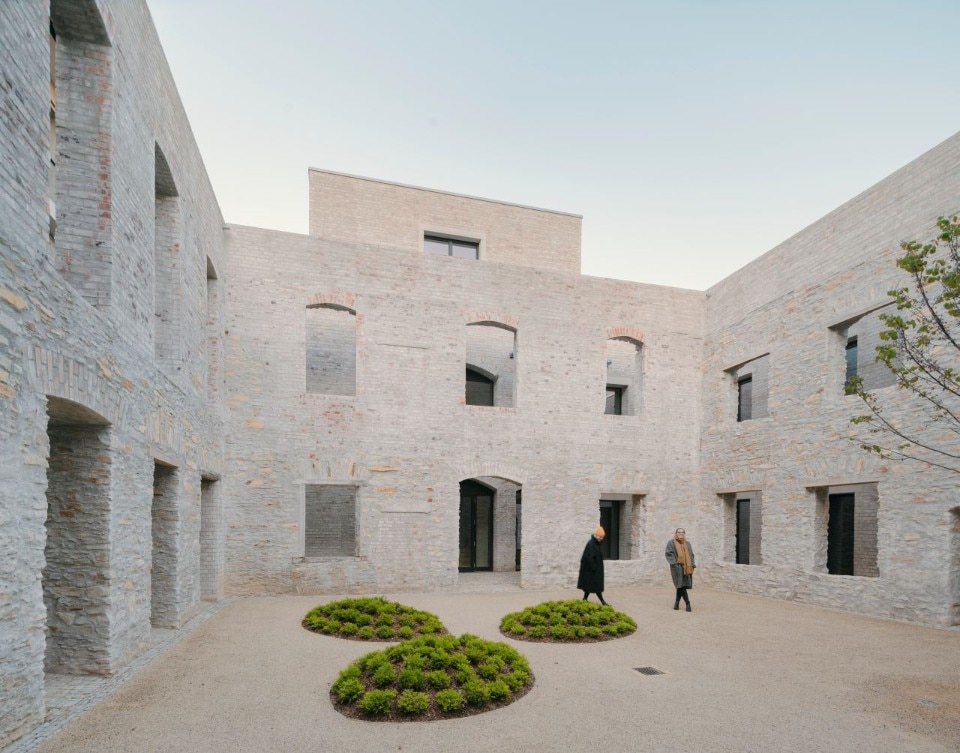 David Chipperfield Architects transforms a former monastery into a workspace