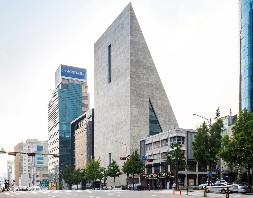 The very first building by Herzog & de Meuron in South Korea completed