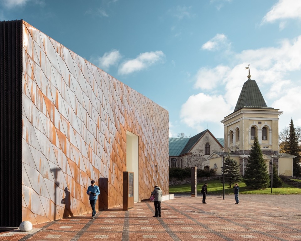 Kirkkonumi Library is an urban living room for the community