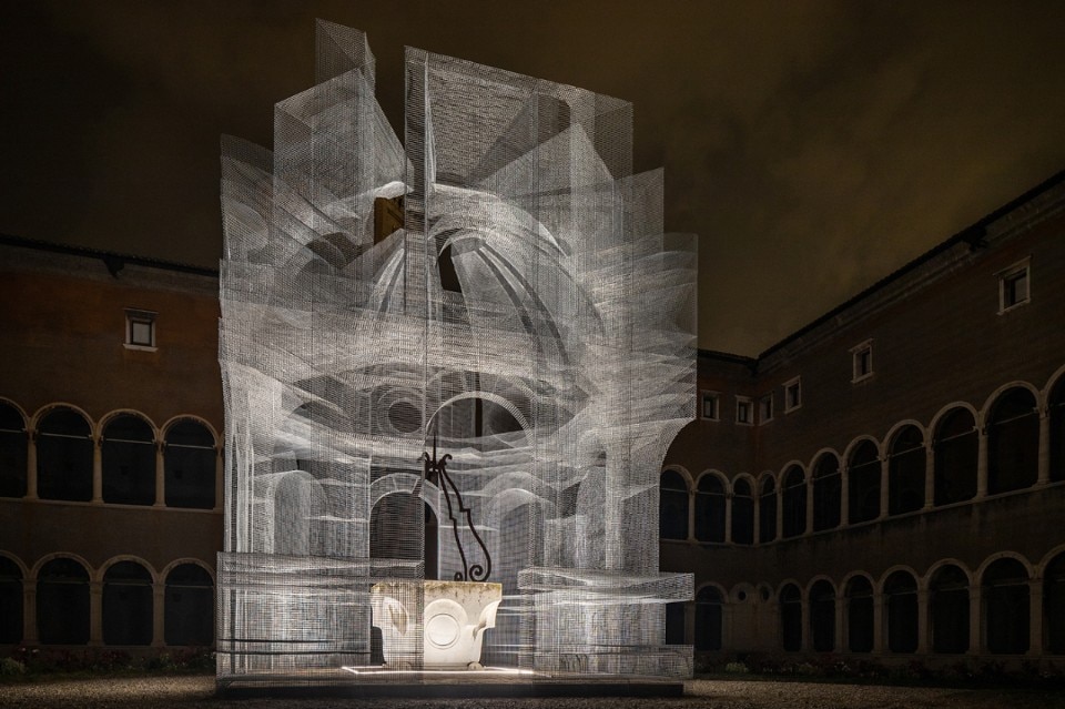An installation by Edoardo Tresoldi takes visitors into Dante’s work
