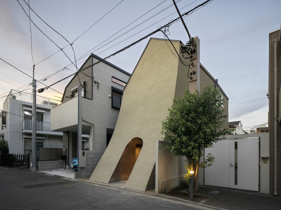 Between everyday life and fantasy, the home of a Manga Artist in Tokyo