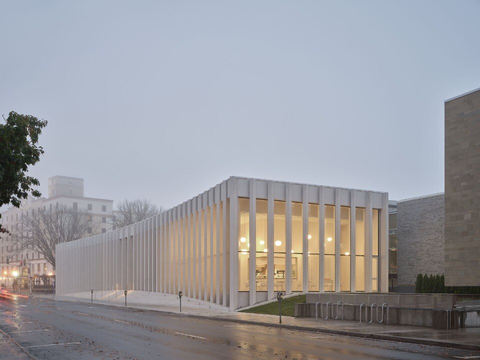 An art pavilion that blurs the museum/city divide