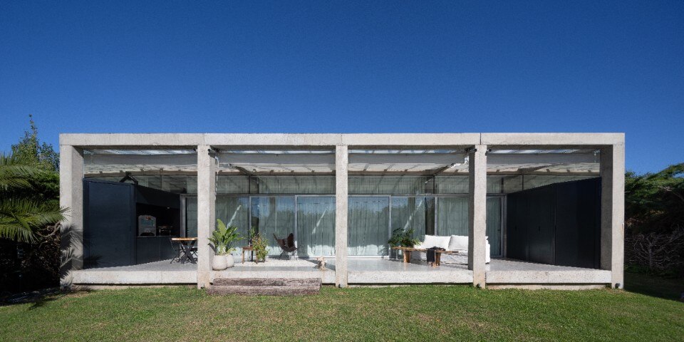 In Argentina, a grid of concrete columns is a matrix for an ever-evolving house