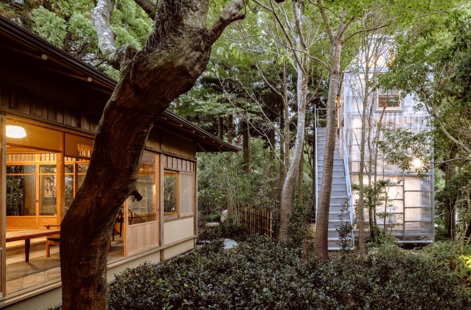 Translucent pavilions to live and work in the Japanese forest