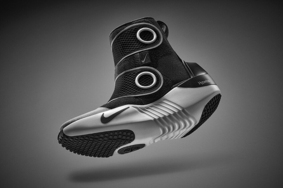 Nike x Hyperice hyper-tech massaging boots to warm up athletes in record time