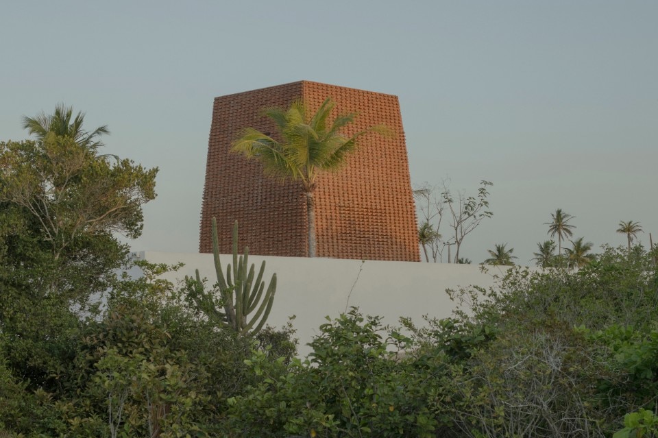 Living inside a wind tower, in Brazil