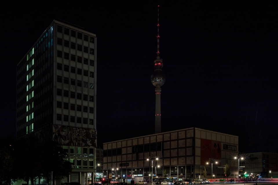 Energy crisis’ long night told by the photos of Berlin in the dark