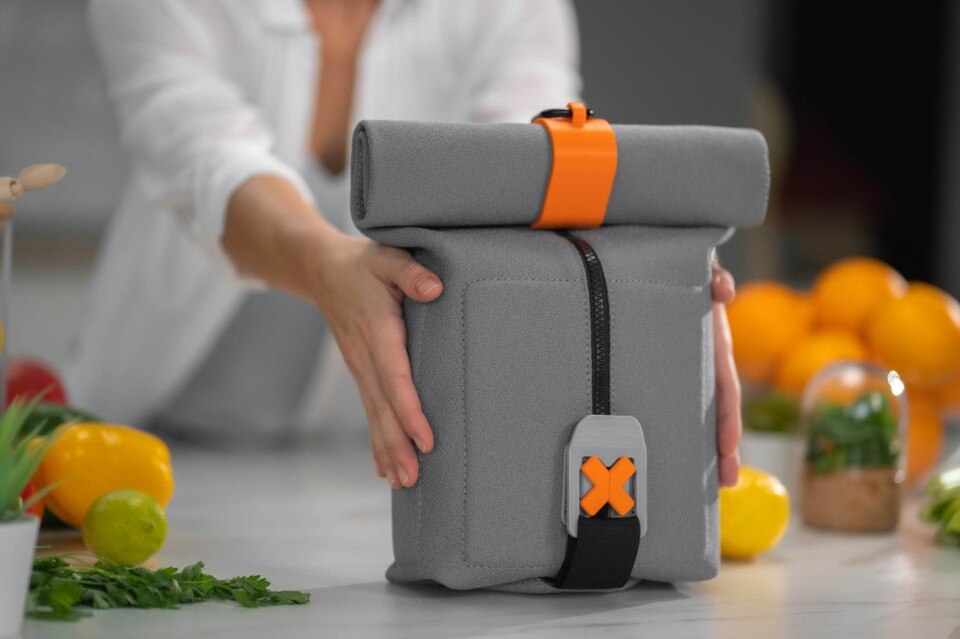 The modular lunchbox that turns into an eating mat