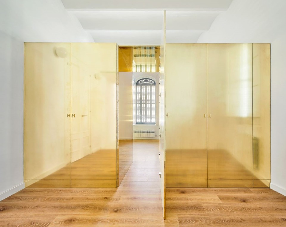 A renovated apartment in Spain hides a secret passageway