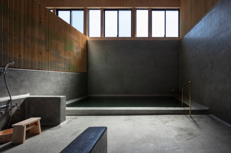 The new life of a Japanese bathhouse with an art gallery