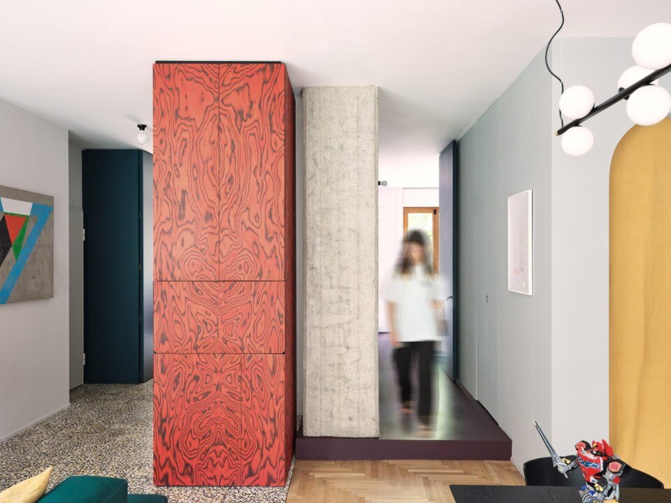 Breaking down the barriers of a Milanese apartment