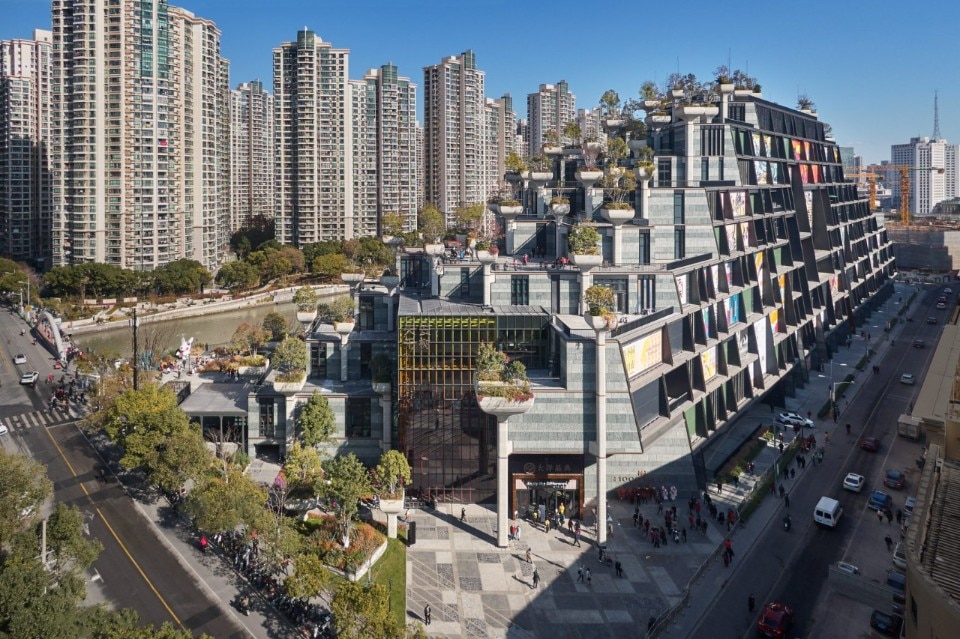Thomas Heatherwick’s tree-covered shopping center in Shangai
