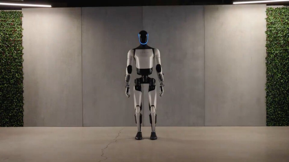 Tesla unveils upgraded humanoid robot