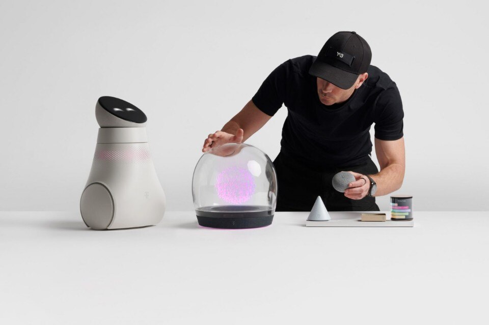 Using holograms, modularity, and robots, Layer redesigns the smart home connectivity