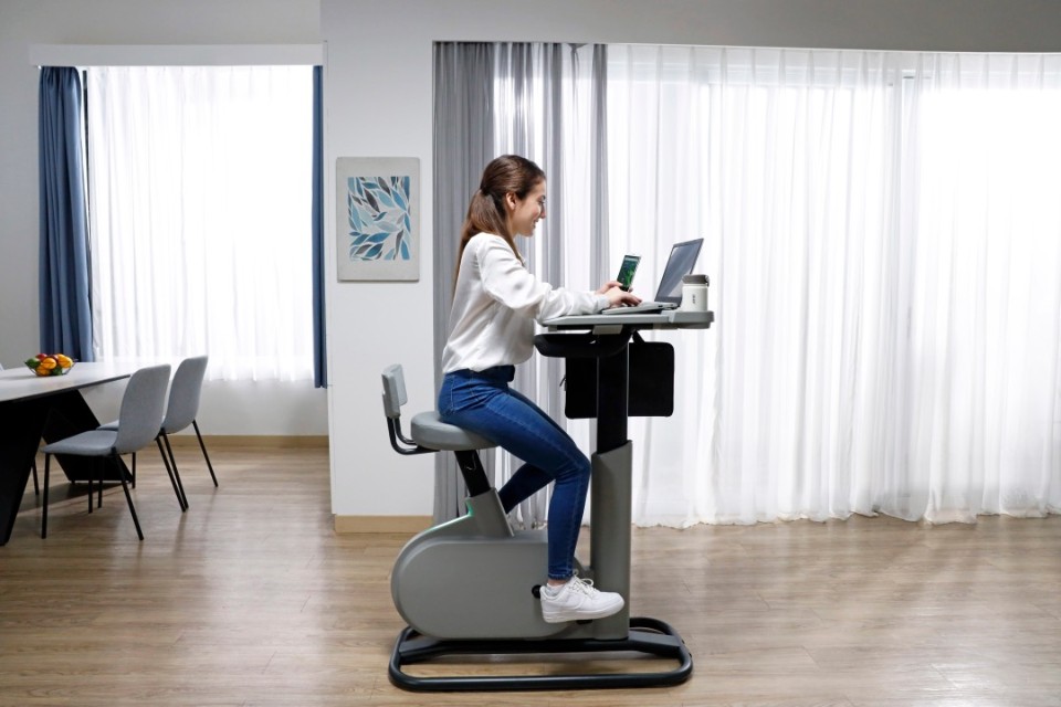 Acer's bike-desk for exercising while working recharges devices by pedaling